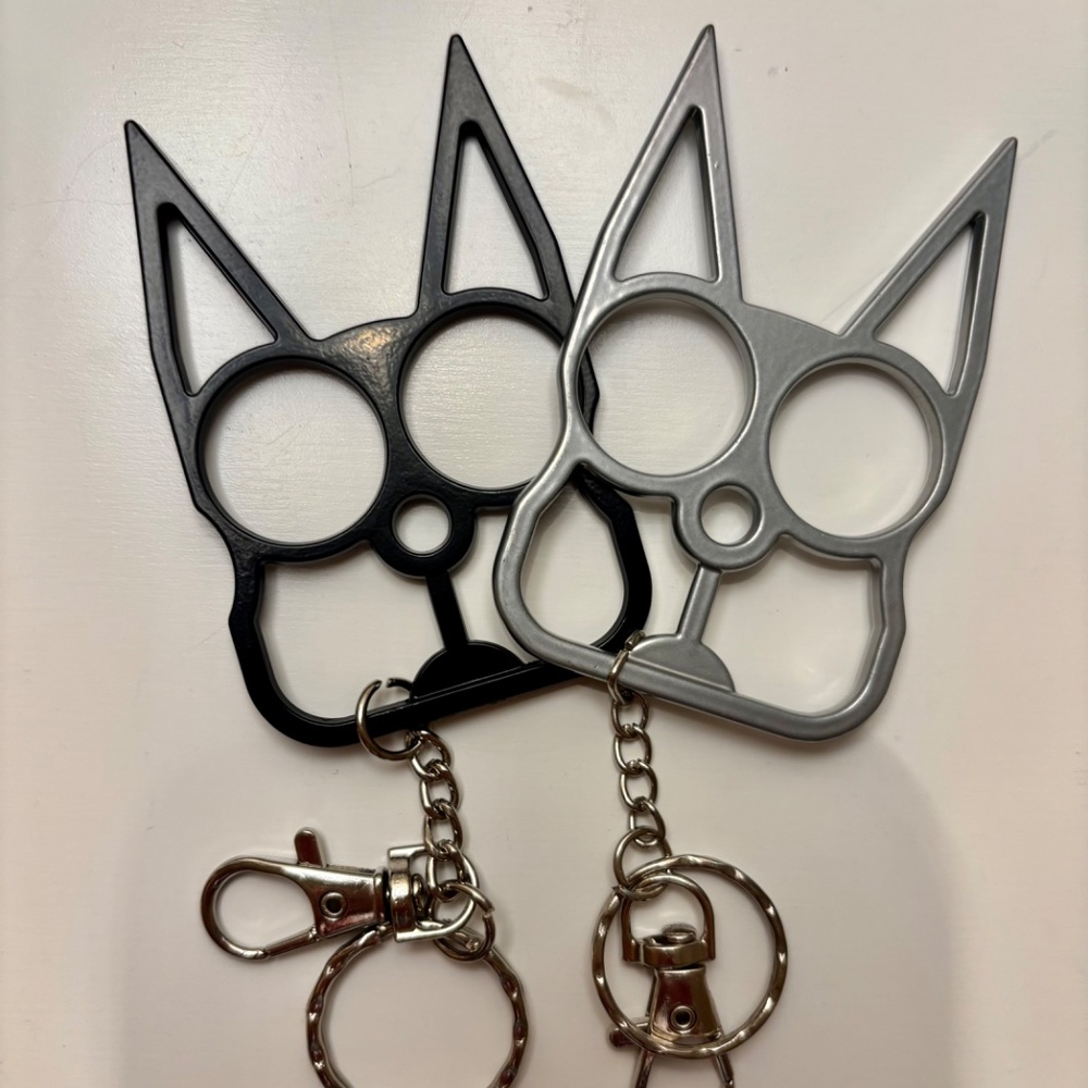 Cat pointy ears keychain~ Cat Knuckles~ self defense keychain~ Black & Silver